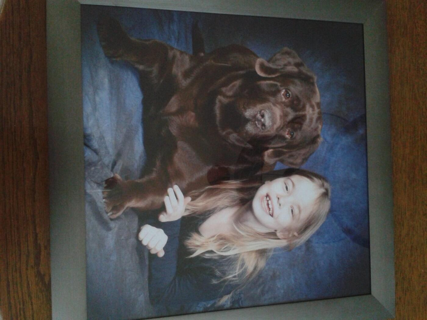 Nakomeling Boomer met haar baasje Isabella .Boomer is van 5-1-2005. Dank voor deze mooie foto Patricia !!